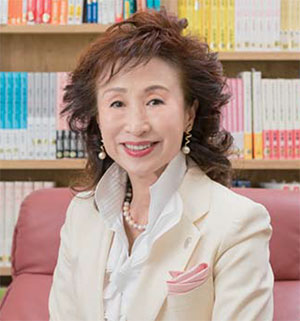 佐藤綾子